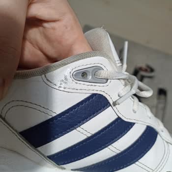 Adidas Ayakkabılarda Erken Deformasyon Ve Kalite Sorunları