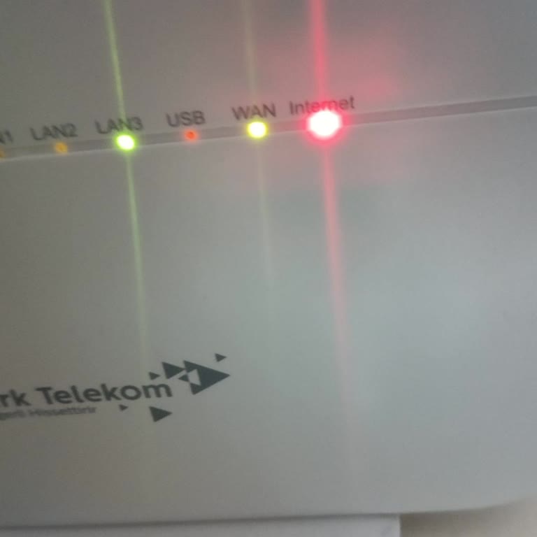 Gece Yarısı İnternet Kesintisi Ve Yetersiz Müşteri Bilgilendirmesi