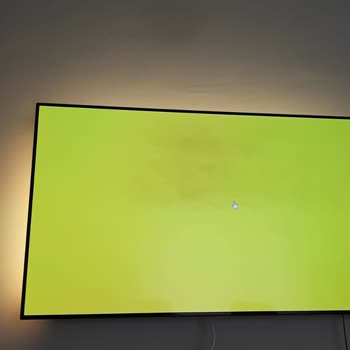 Philips TV'de Yeşil Leke Sorunu Ve Değişim İkilemi