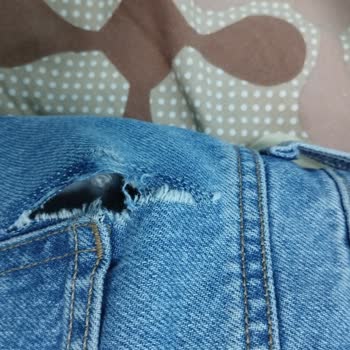 Mavi Jean'de Beklenmedik Yırtılma Sorunu