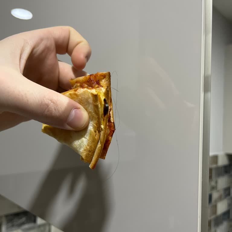 Domino's Pizza'da Sos Eksikliği Ve Hijyen Sorunu