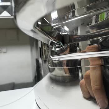 Küflü Tencere Ve İade Sorunu