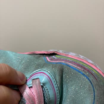 Ayakkabılarda Açılma: Güven Sarsıcı Deneyim