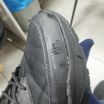 Reebok Botlar Su Geçiriyor!