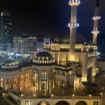 Merkezi Konumda İnternet Sorunu