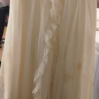 Yanlış İade: Gömlek Yerine Kirli Gelinlik Şoku