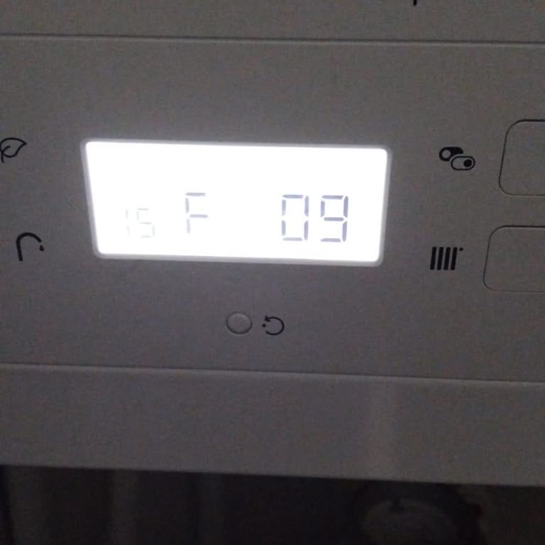 Kaba Ve İlgisiz Servis Hizmeti