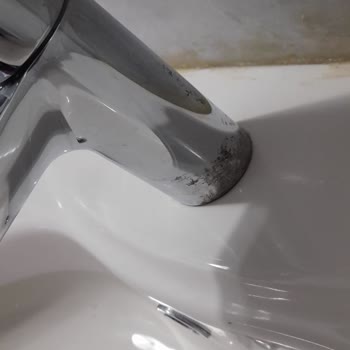 Garanti Kapsamında Olmayan Batarya Lekeleri Ve Yetersiz Müşteri Hizmetleri