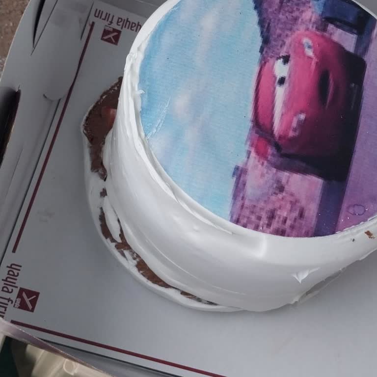 Yanlış Fiyatlandırma Ve Kalitesiz Pasta Deneyimi