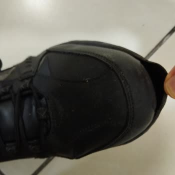 Skechers Ayakkabıda Beklenmedik Açılma Sorunu