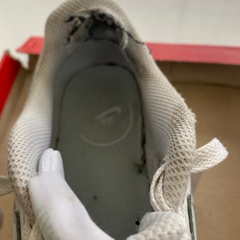 Üç Ayda Yırtılan Ürün: Müşteri Hatası Mı?