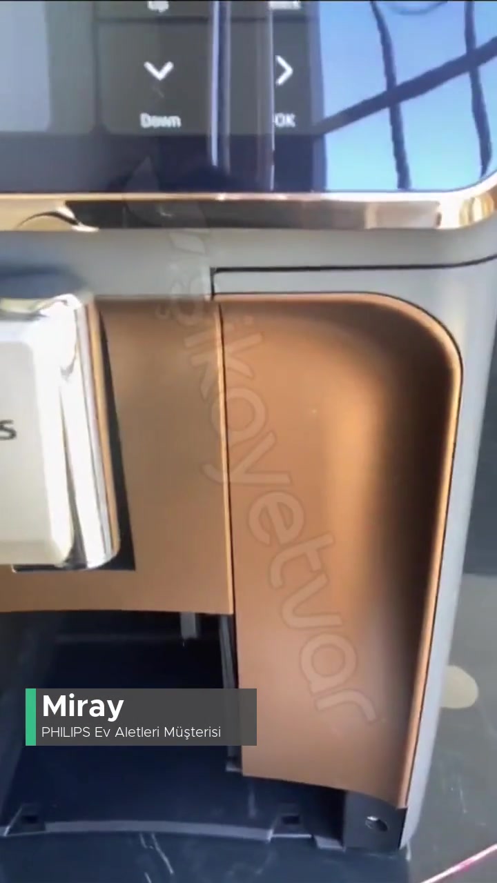 Philips Lattego 5500 Makinemde Renk Atması! videonun kapak resmi