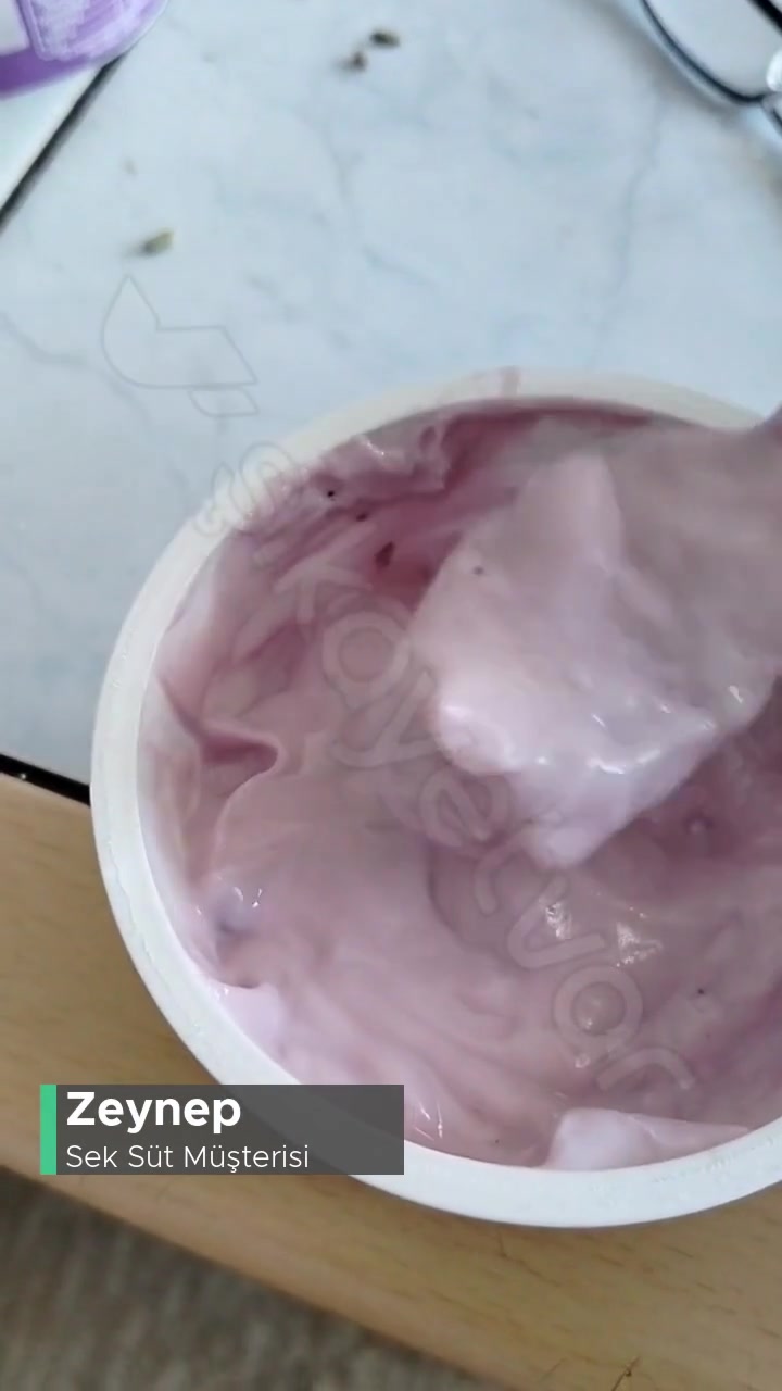 Sek Quark Yoğurdun İçinden Çıkan Şey! videonun kapak resmi