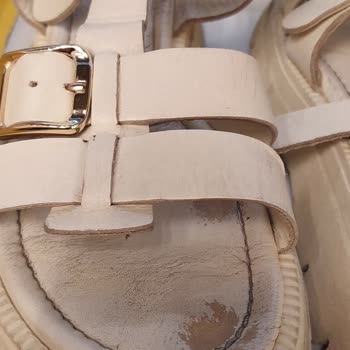 Kalitesiz Sandalet Ve Yetersiz Müşteri Hizmeti