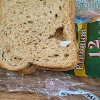 Plastik Parça İçeren Ekmek: Sağlık Tehlikesi Ve İletişim Sorunu