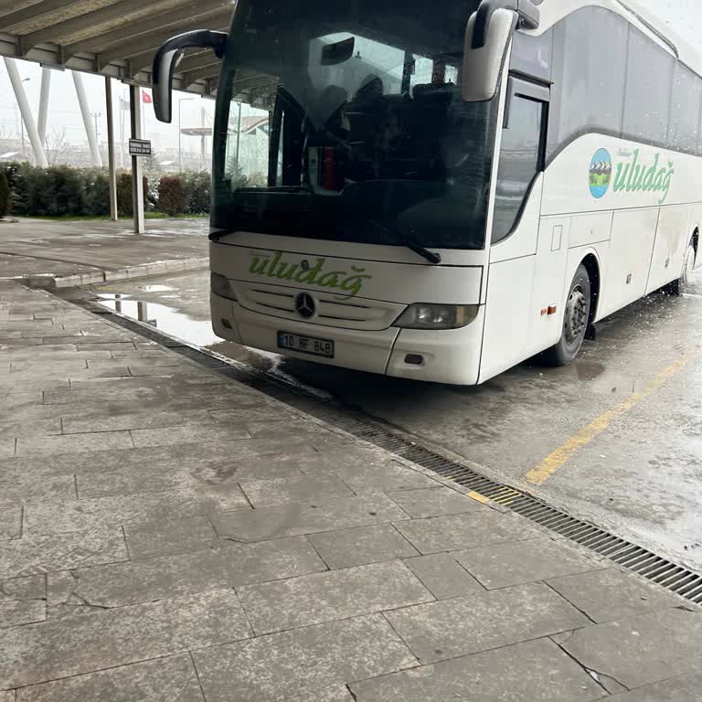 Uludağ Turizm Yolcuların Can Güvenliğini Hiçe Sayıyor