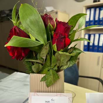 Taze Çiçek Firmasıyla Hayal Kırıklığı: Yanlış Teslimat Ve Kalitesiz Ürün