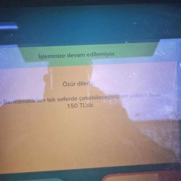 Eski Model Bankamatik Ve Yetersiz Hizmet