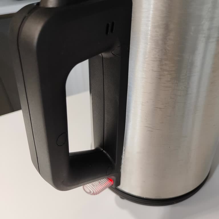 Çay Makinesi Su Sızıntısı Ve Ulaşılamayan Müşteri Hizmetleri