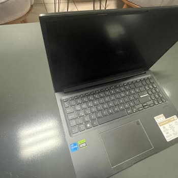 Hasarlı Ürün Ve Yetersiz Müşteri Hizmetleri