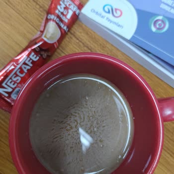 Nescafe 3'ü 1 Arada'nın Yağlı Ve Kötü Tadı