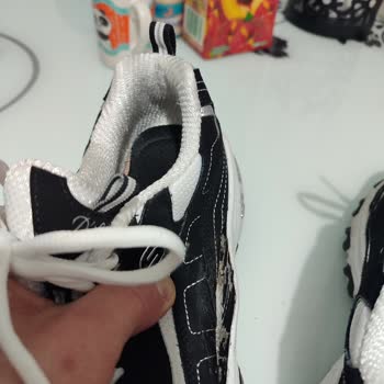 Skechers Ayakkabı Taban Sorunu Ve Yetersiz Müşteri Hizmeti