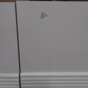 Sıfır Diye Aldığımız TV Konsolu Deforme Çıktı