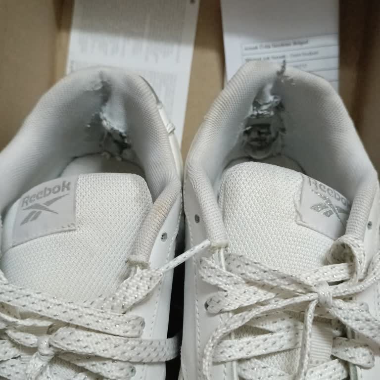 Reebok Ayakkabılarda Sürekli İç Saya Sorunu!