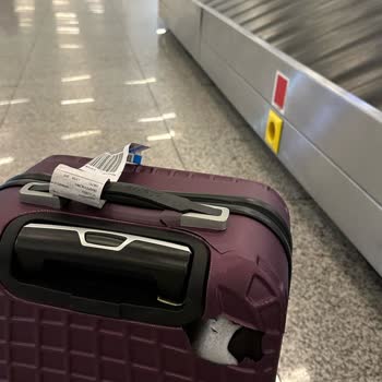 Valizim Parçalandı, Altın Bileziğim Kayboldu!