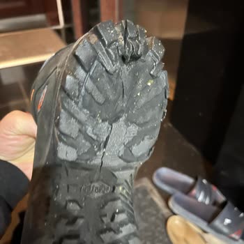 Scooter Ayakkabıların Tabanları Hızla Dağılıyor