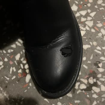 Hediye Çizmenin Derisi Soyuldu