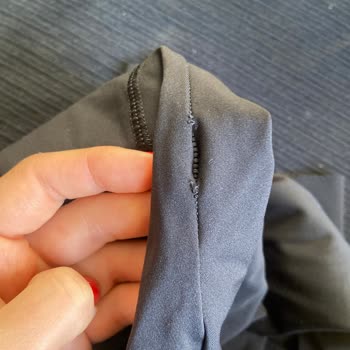 Defolu Tayt Sorunu: Oysho'dan Aldığım Ürün İlk Kullanımda Yıprandı