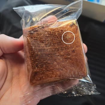 Yemek Paketinde Plastik Parçaları Şoku