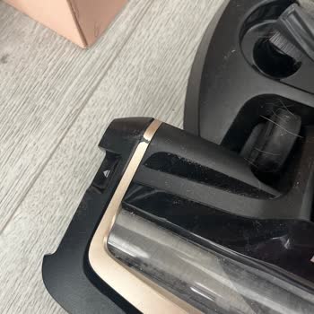 Philips Aqua Trio 9000: Yanık Kokusu Ve Düşük Çekim Gücü
