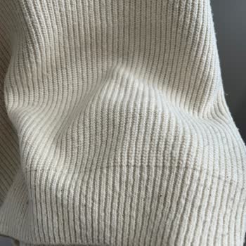 1300 Liralık Kazak İlk Giymede Tüylendi