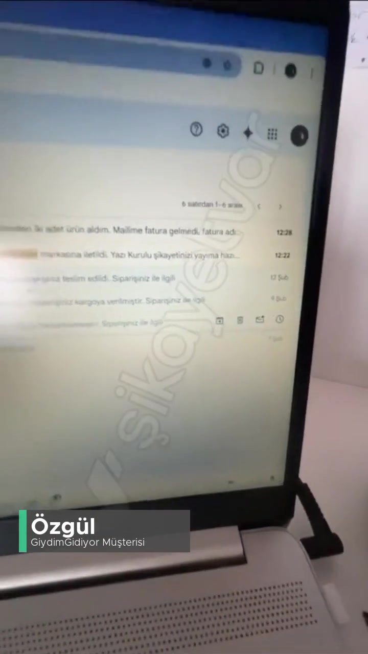 Giydimgidiyor Parayı İadesi Ve Kargo Ücretimi Alamıyorum! videonun kapak resmi