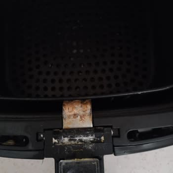 Onvo Airfryer: Garanti Kapsamında Çözülmeyen Paslanma Sorunu