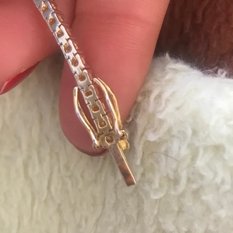 Hayal Kırıklığı Yaratan Bileklik