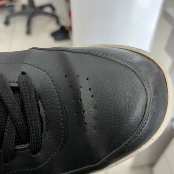 1 Haftada Yırtılan Ayakkabı Şoku!