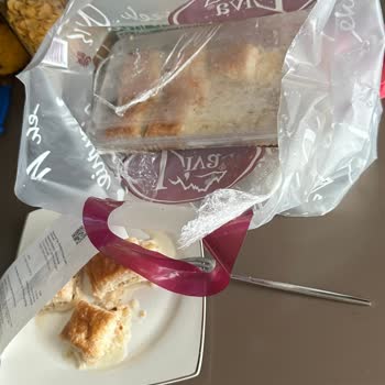 Bozuk Tatlı Ve İade Sorunu