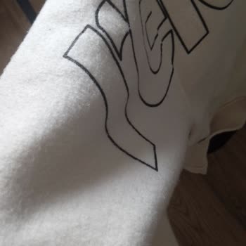 Bershka'dan Gelen Kusurlu Ürün Hayal Kırıklığı Yarattı