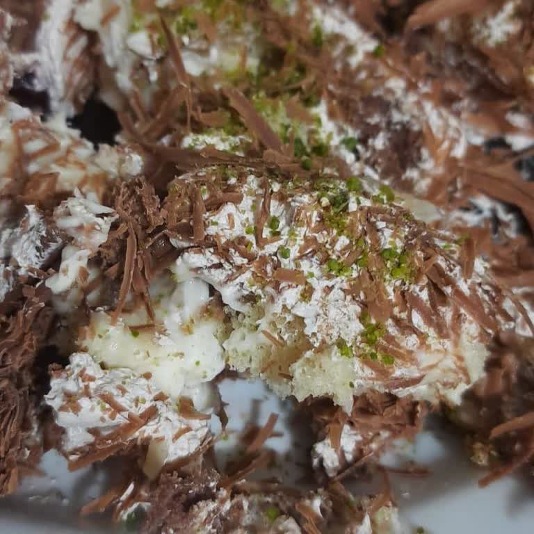 Bayat Pasta Ve Umursamaz Hizmet