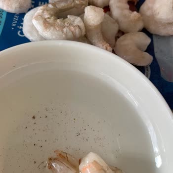 Karideslerin Temizlenmemiş Bağırsakları Ve Hijyen Sorunu