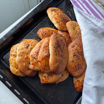 Sinangil Alpa Un İle Kabarmayan Poğaçalar