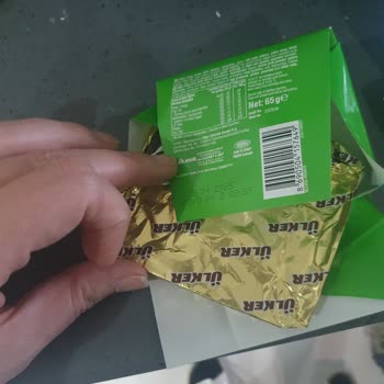 Bozuk Ürün Şoku: Ülker Çikolata Güven Sarsıyor