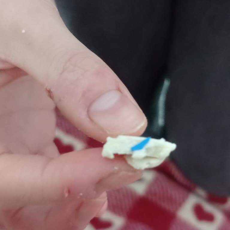 Superfresh Milföy Hamurunda Plastik Parça Şoku