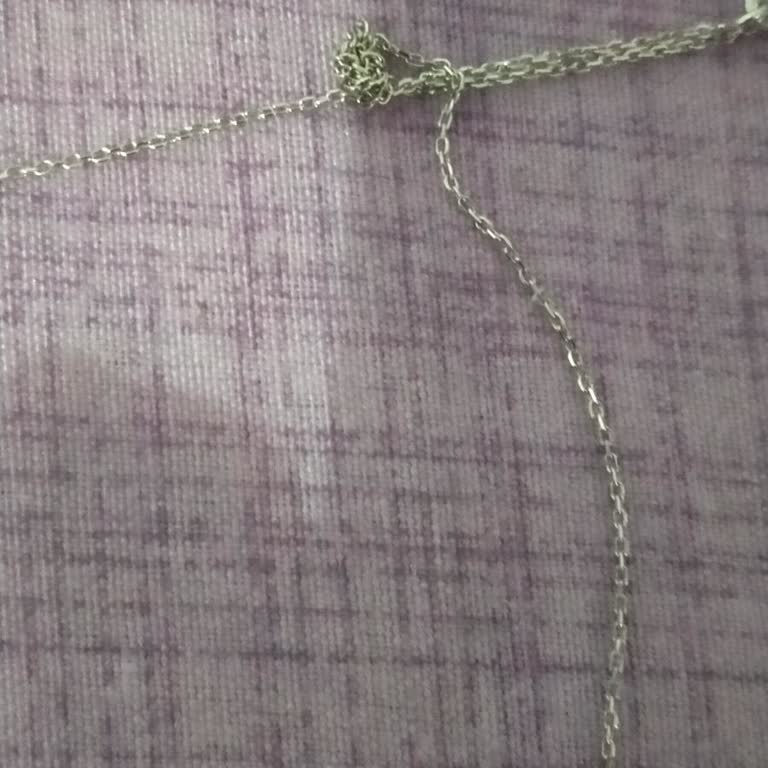 Düğümlü Kolyeyle Doğum Günü Hayal Kırıklığı