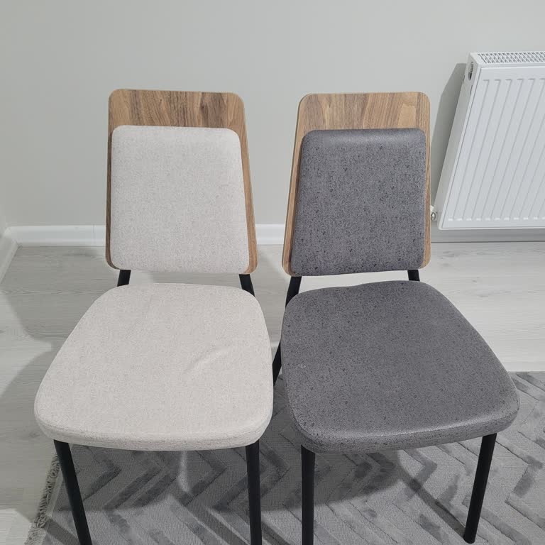 Yanlış Renk Sandalyeler Ve İletişim Sorunları