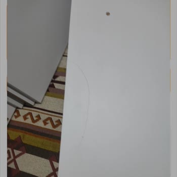 Kırık Dolap Parçaları Ve Tedarik Sorunu