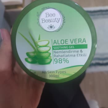 Bee Beauty Emilmeyen Ve Parçacıklara Dönüşen Nemlendirici!